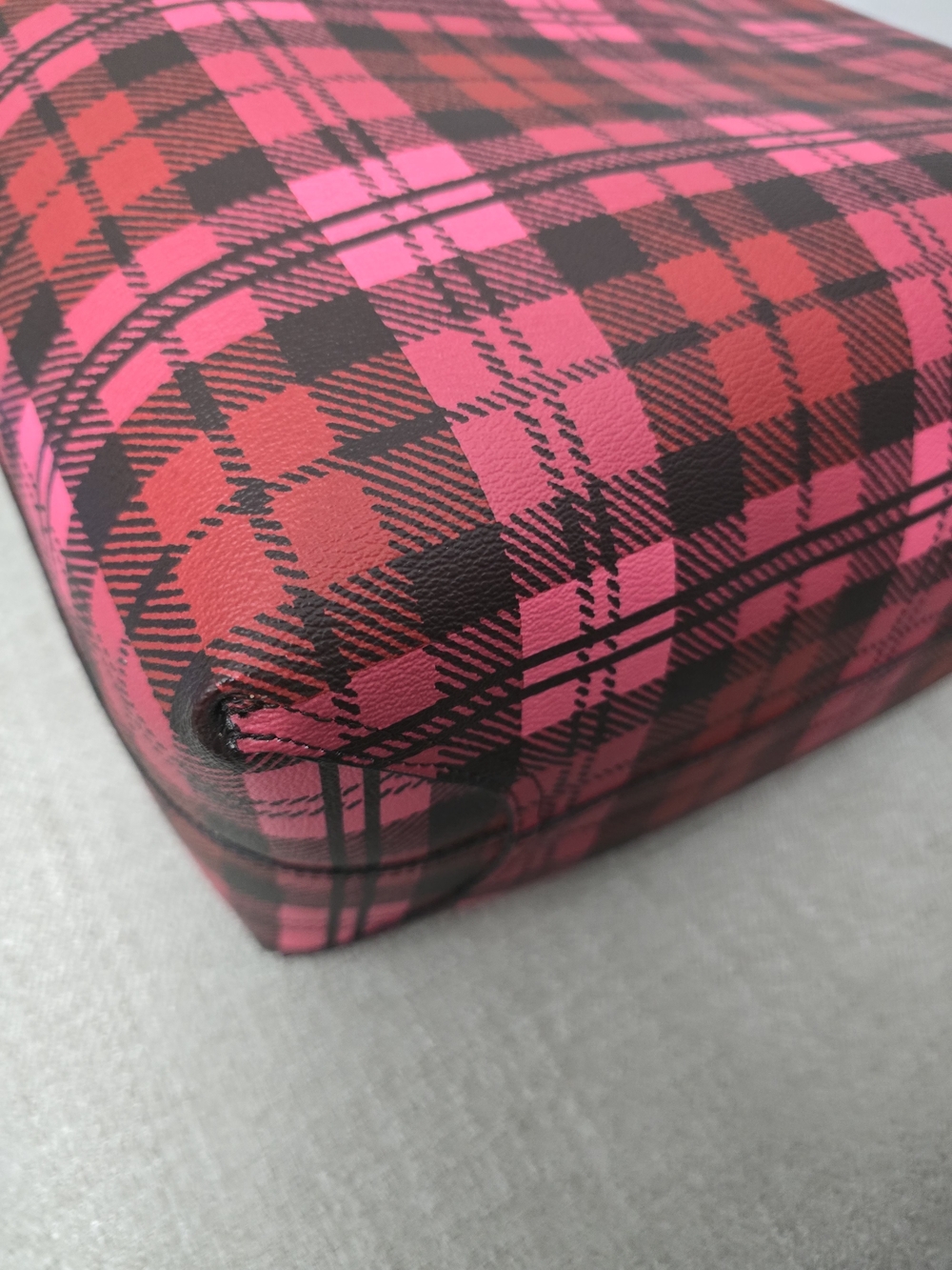 EUC Coach Reversible City Tote Bag – Burgundy & Pink Plaid - Picture 7 of 16